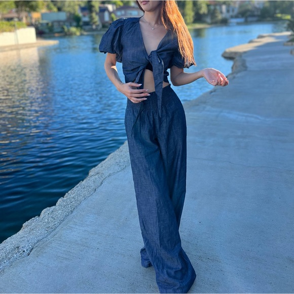 Two piece set. - Picture 11 of 14